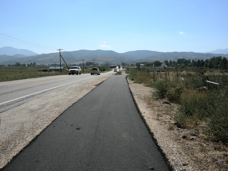 Ogden Valley Pathways Pineview loop trail.